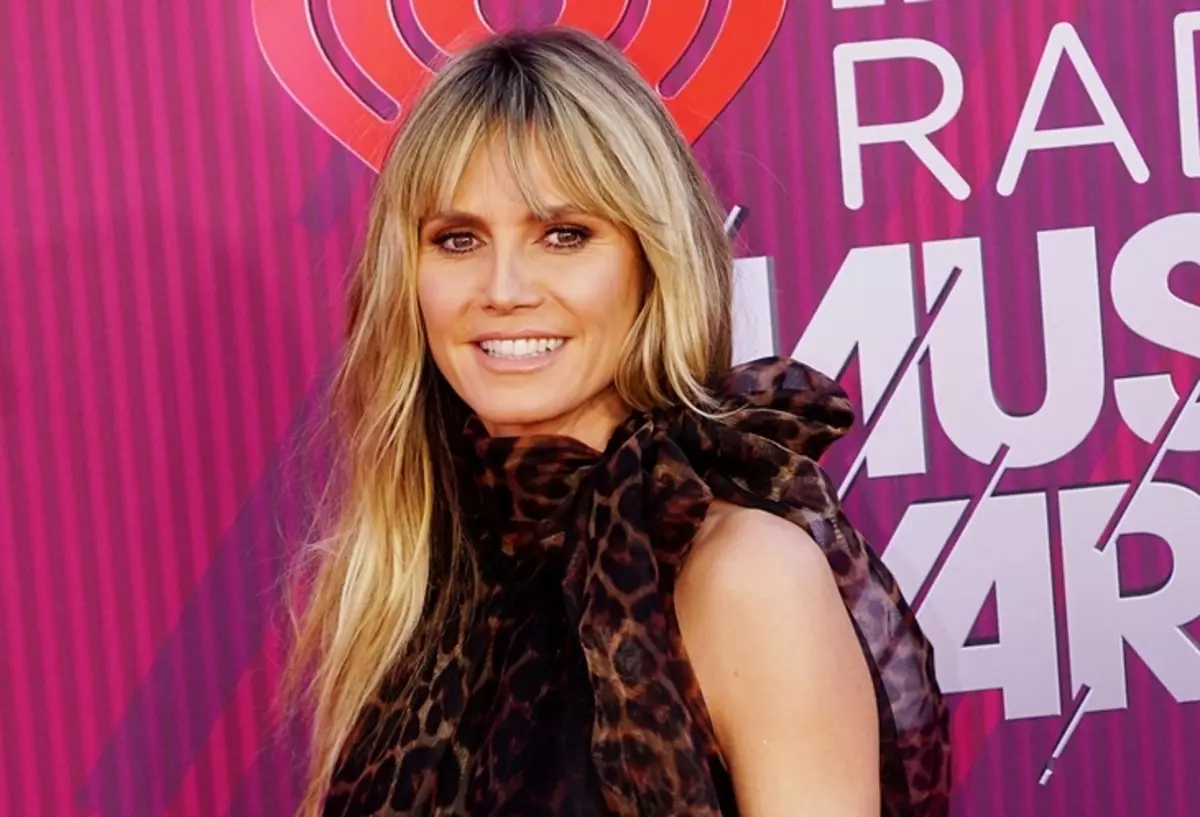 Yeretsani mano anu moyenera: Heidi klum adawonetsa vidiyo