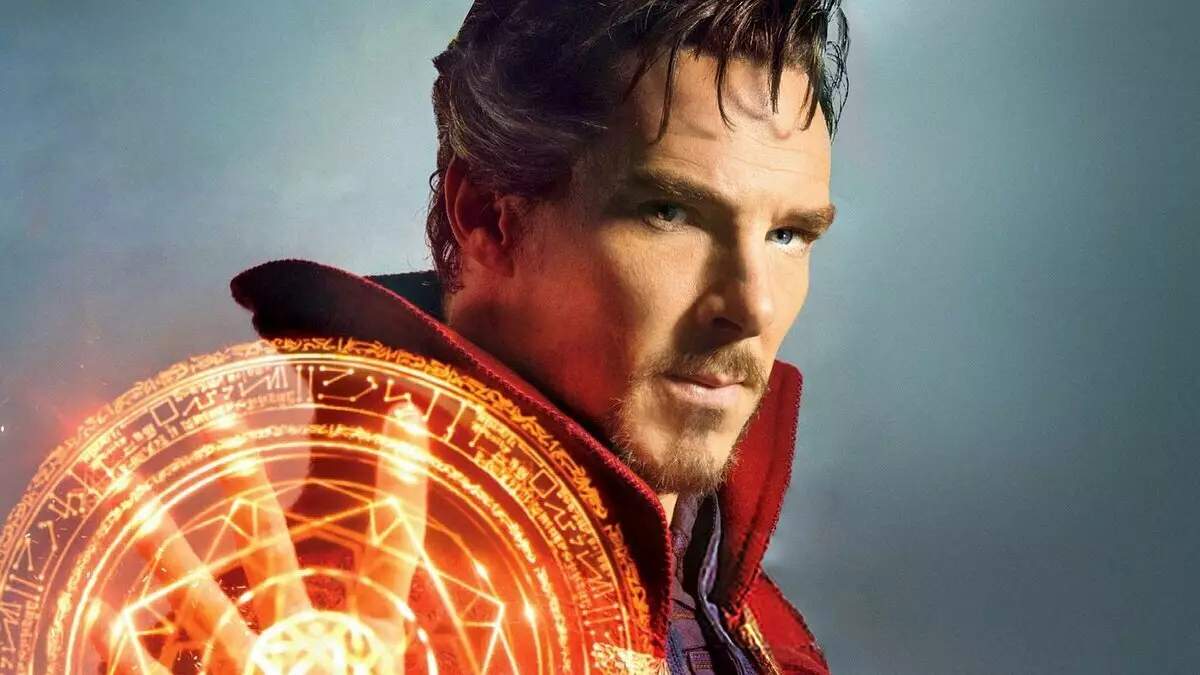 Vídeo: Benedict Cumberbatch foi a unha tenda de cómics no Dr. Strange