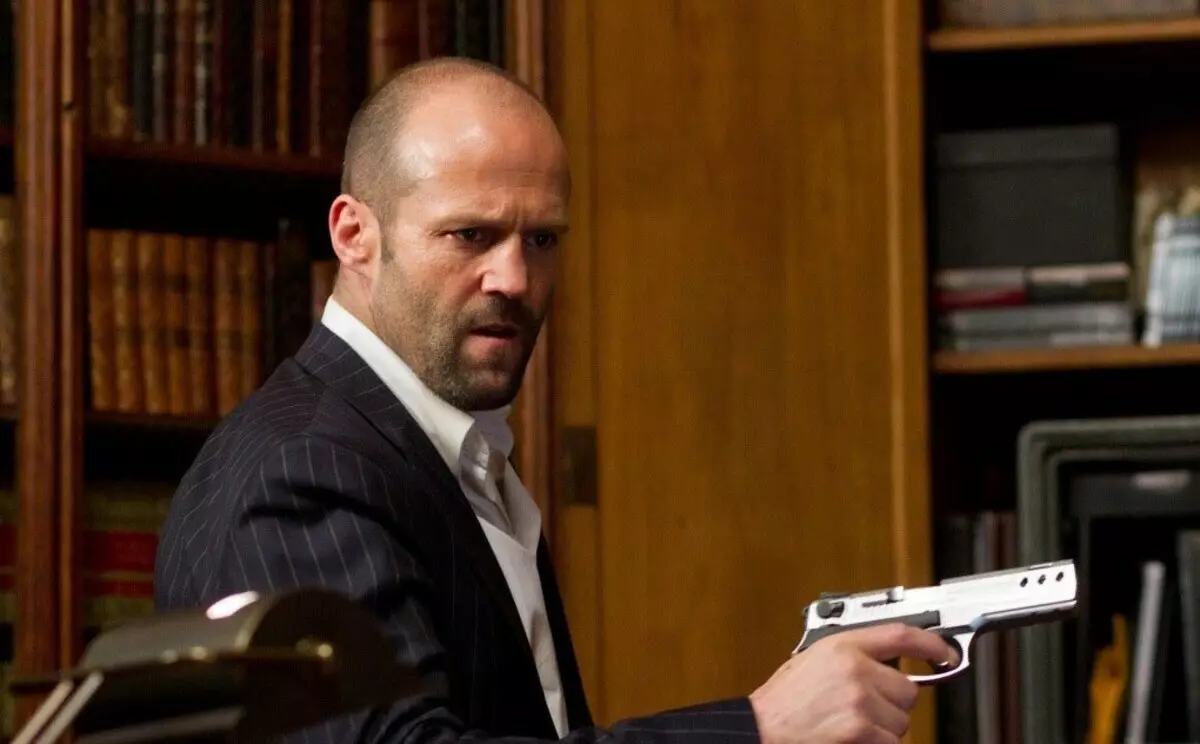 Jason Statham deklaris, ke eĉ lia avinjo povus esti okazigita en Marvel-filmoj