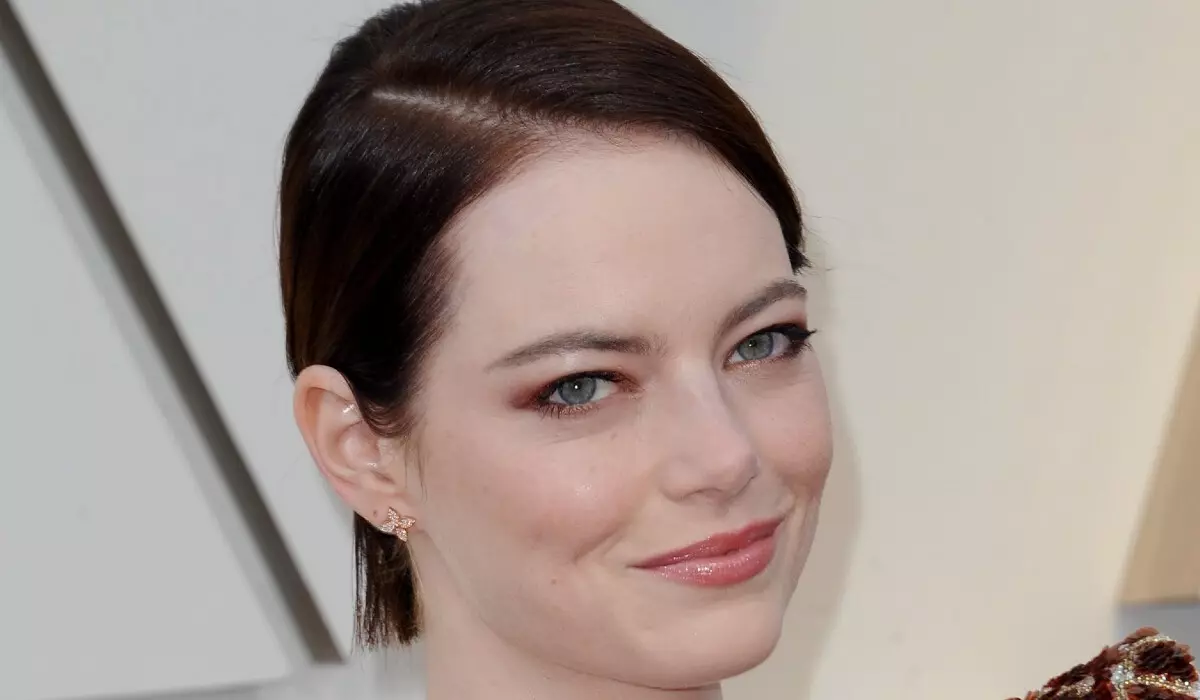 Insider åbnede gulvet i barnet Emma Stone og Dave McKery