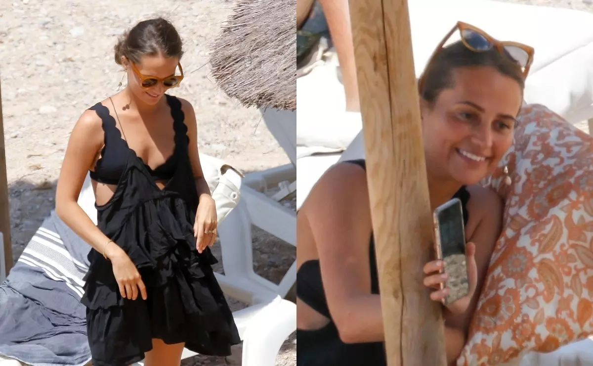 รูปถ่าย: Alicia Vicander กำลังวางอยู่บน Ibiza กับเพื่อน ๆ