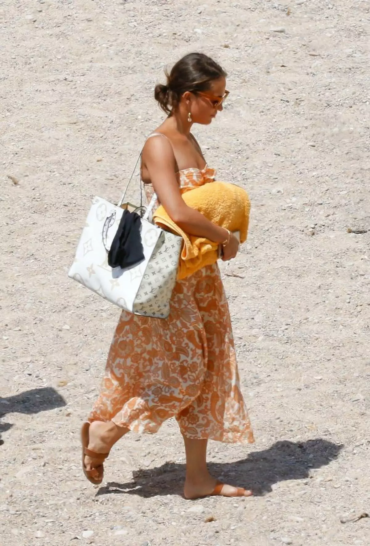 Foto: Alicia Vicander está descansando en Ibiza con amigos 47469_1