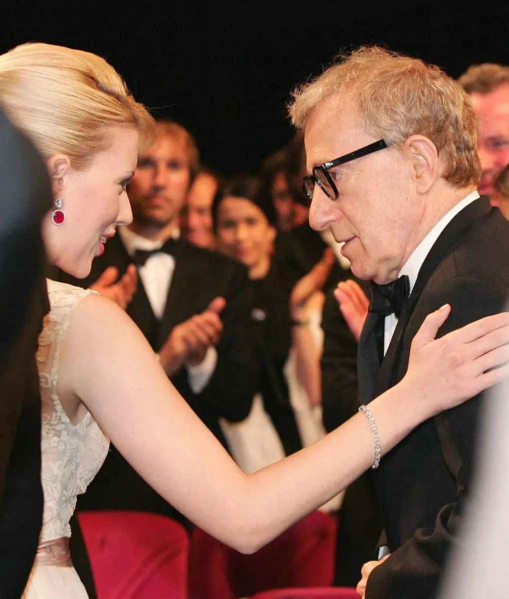 Sprejem hči Woody Allen je obtožil Scarlett Johansson v posilju 48673_2
