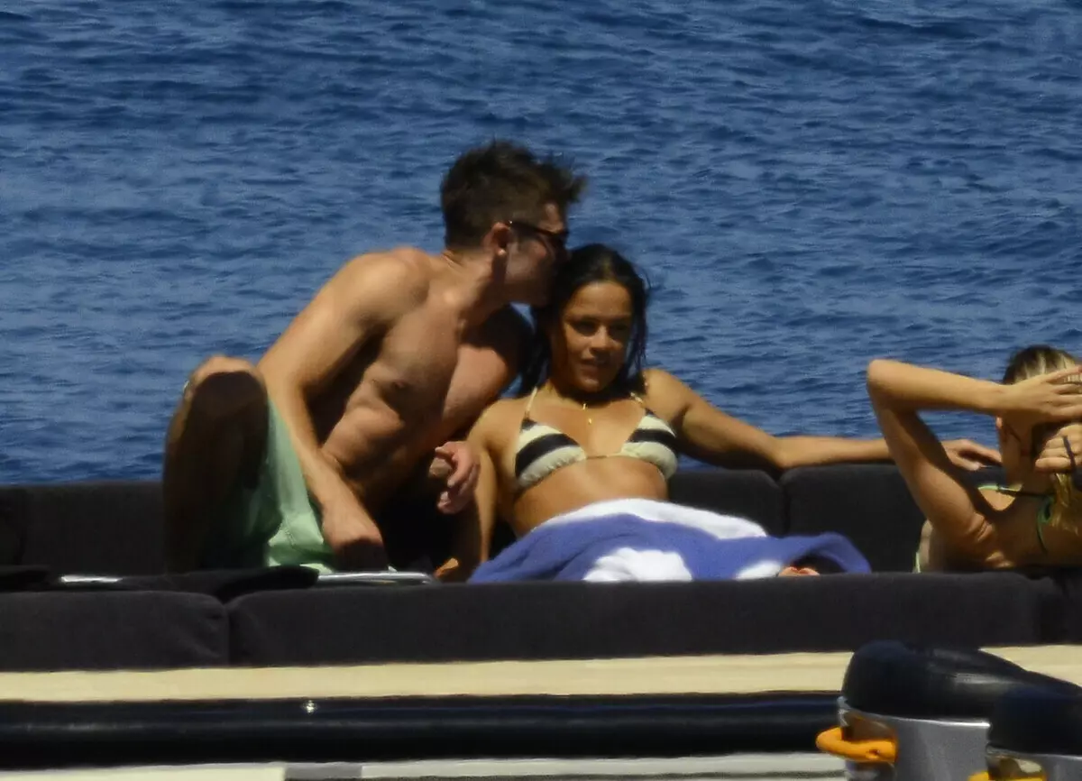 Zac Efron, Michelle Rodriguez and other unexpected Couples Hollywood