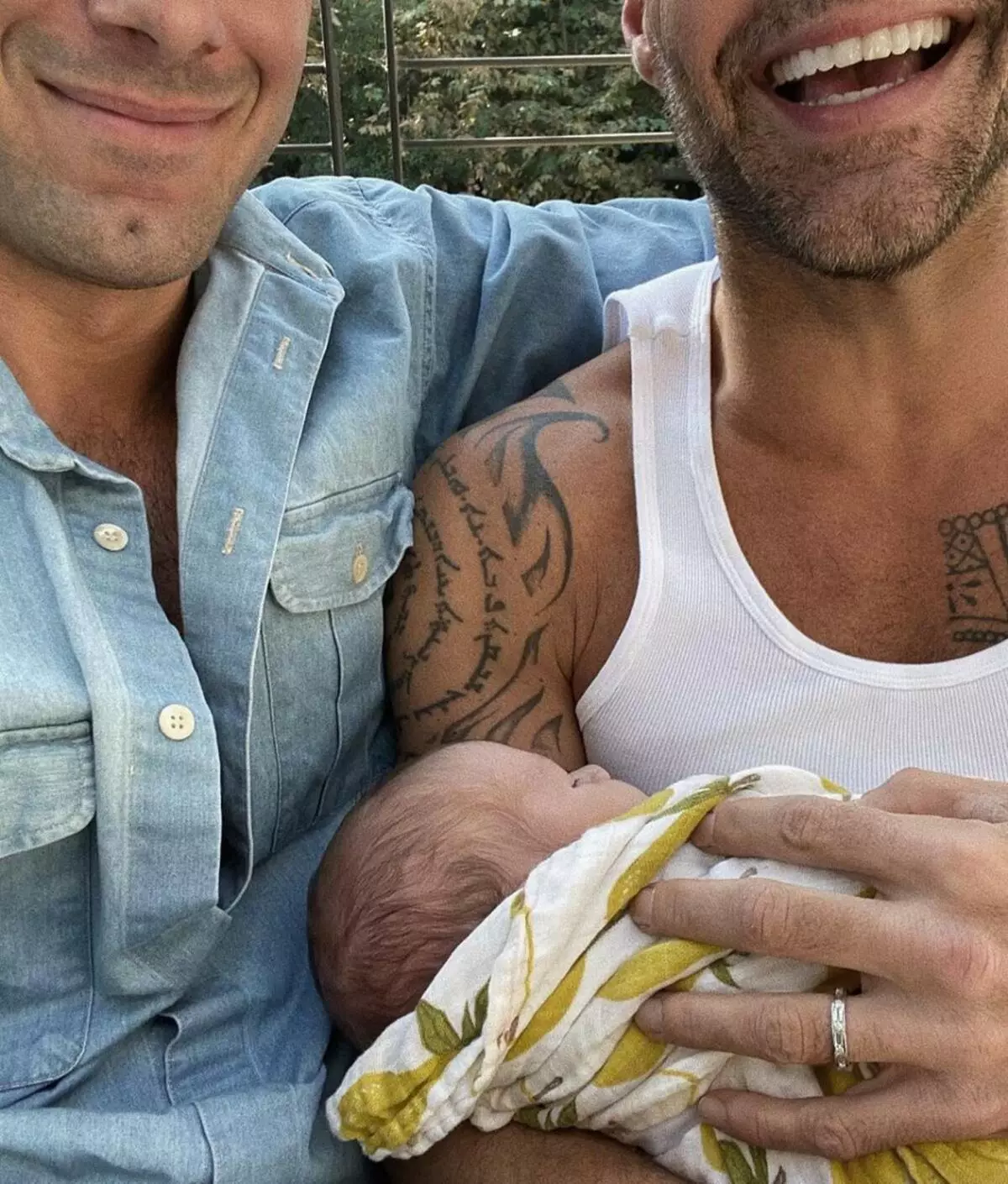 Foto: Ricky Martin əvvəlcə beş aylıq bir oğlunun üzünü göstərdi 54027_5