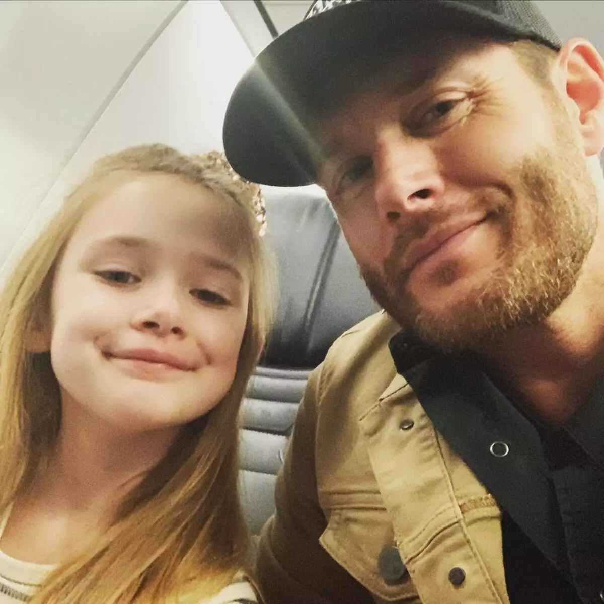 Jensen ECls jakoi söpö videon, jossa hän laulaa yhdessä tyttärensä JJ Jayn kanssa 54551_1