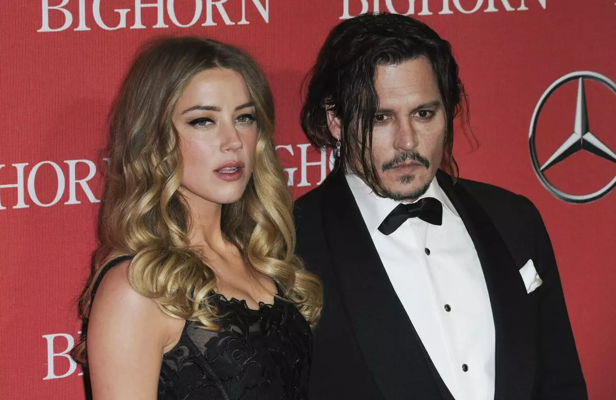 Amber Herd mahu menarik Disney ke kes mahkamah terhadap Johnny Depp 55677_2