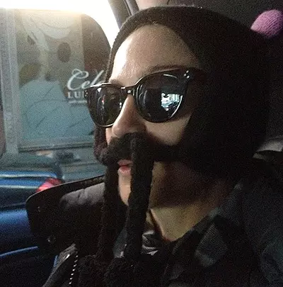 Estrelles a Twitter: Madonna amb bigoti, i Britney Spears amb un nou amic de quatre potes 56626_14
