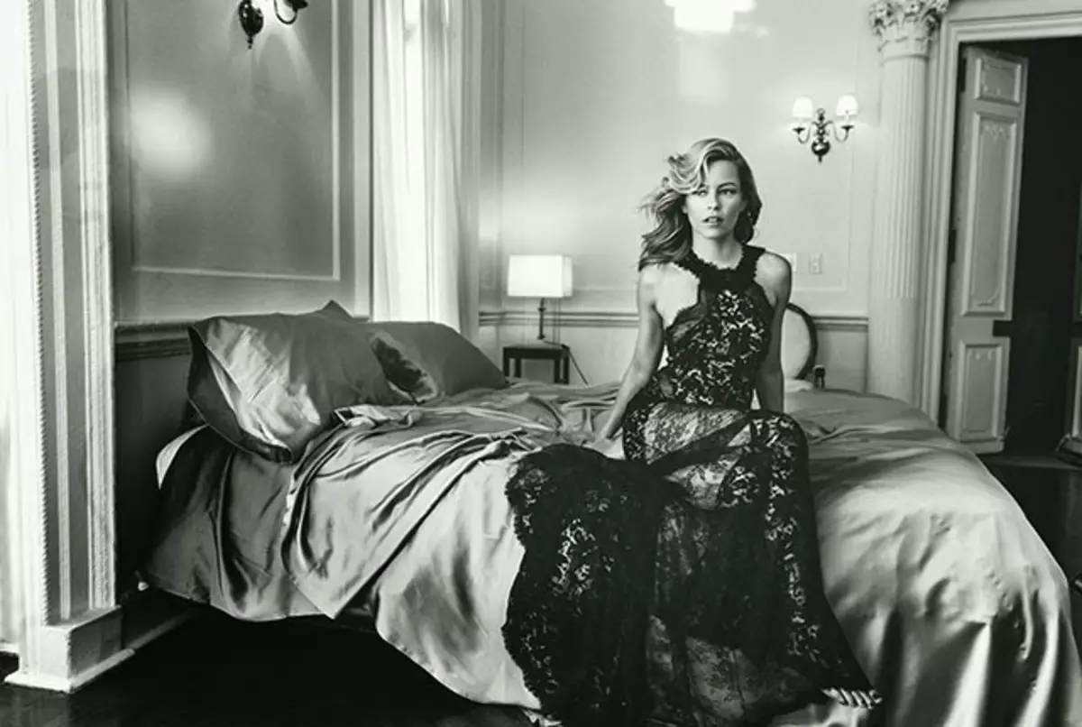 Elizabeth Banks i magasinet Allure. Juni 2015.