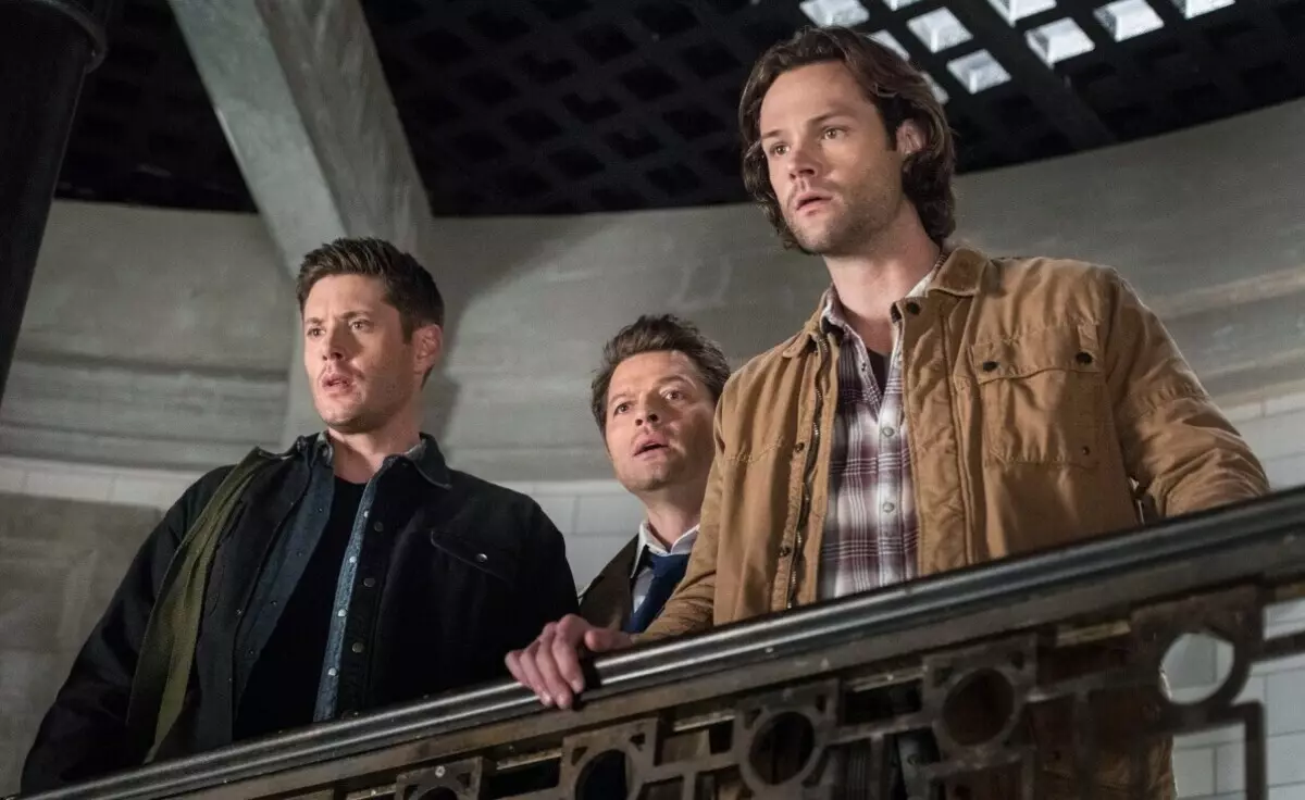 In the runs without impala: the first frame of the 15th season of "Supernatural" came out