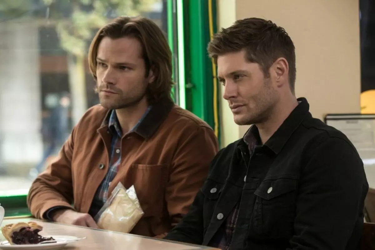 15 улиралд "Supernatural" нь танил тэмдэгтүүдийг буцаана