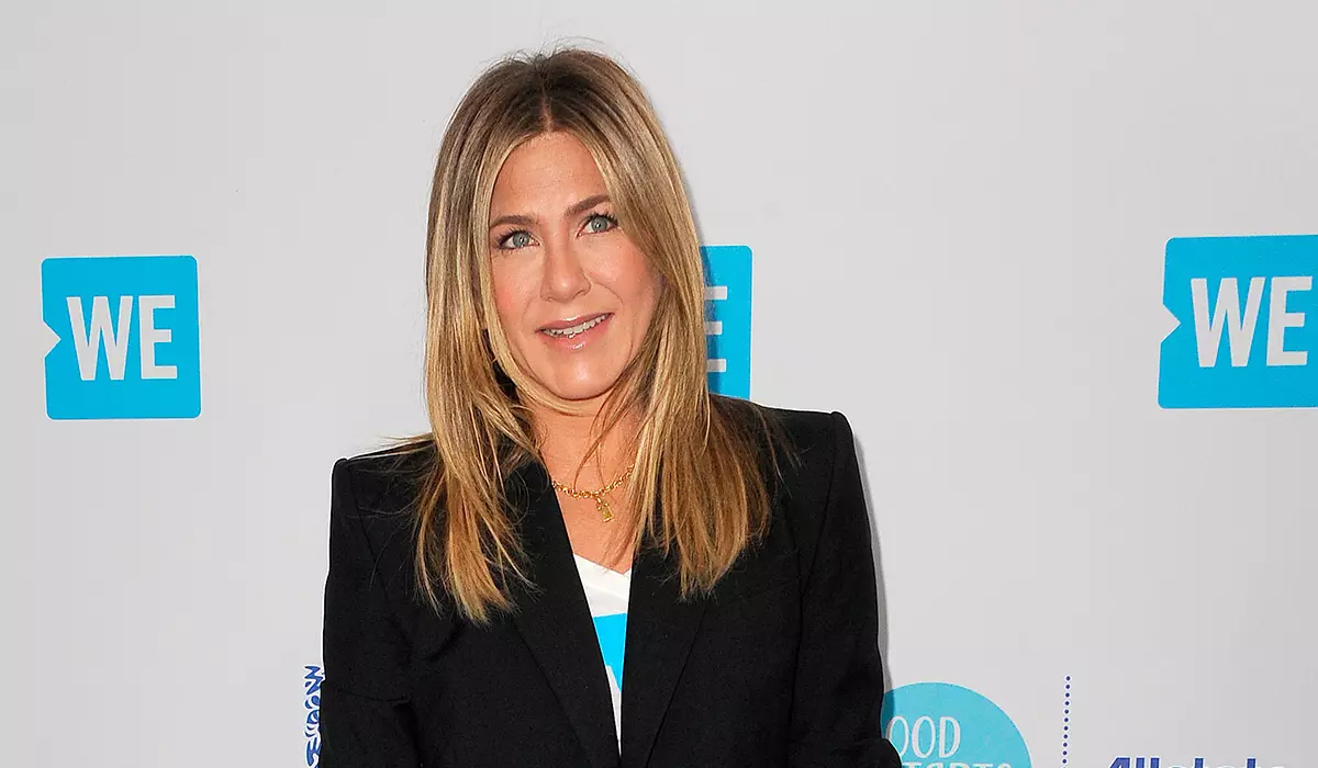 Jennifer Aniston répondit auprès de l'adoption de l'enfant