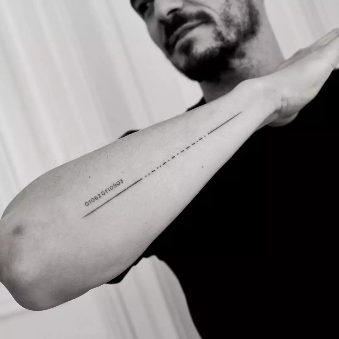 Το Orlando ανθίζει αφιερωμένο στον γιο του Flynna τατουάζ με ένα λάθος 60620_1