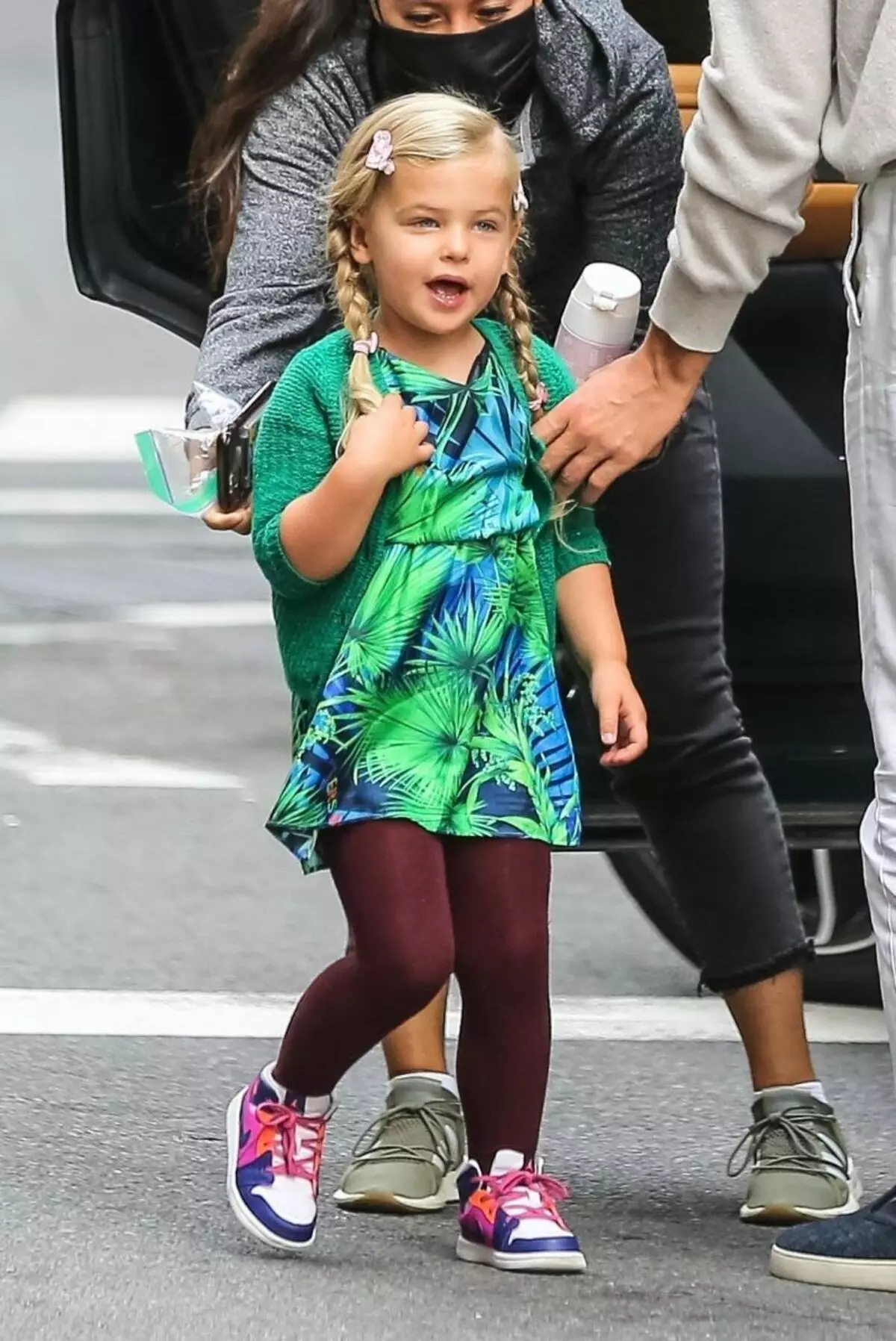 Irina Shayk ir Bradley Cooper užregistravo trejų metų dukterį Leu Rusijos kursuose 62252_2