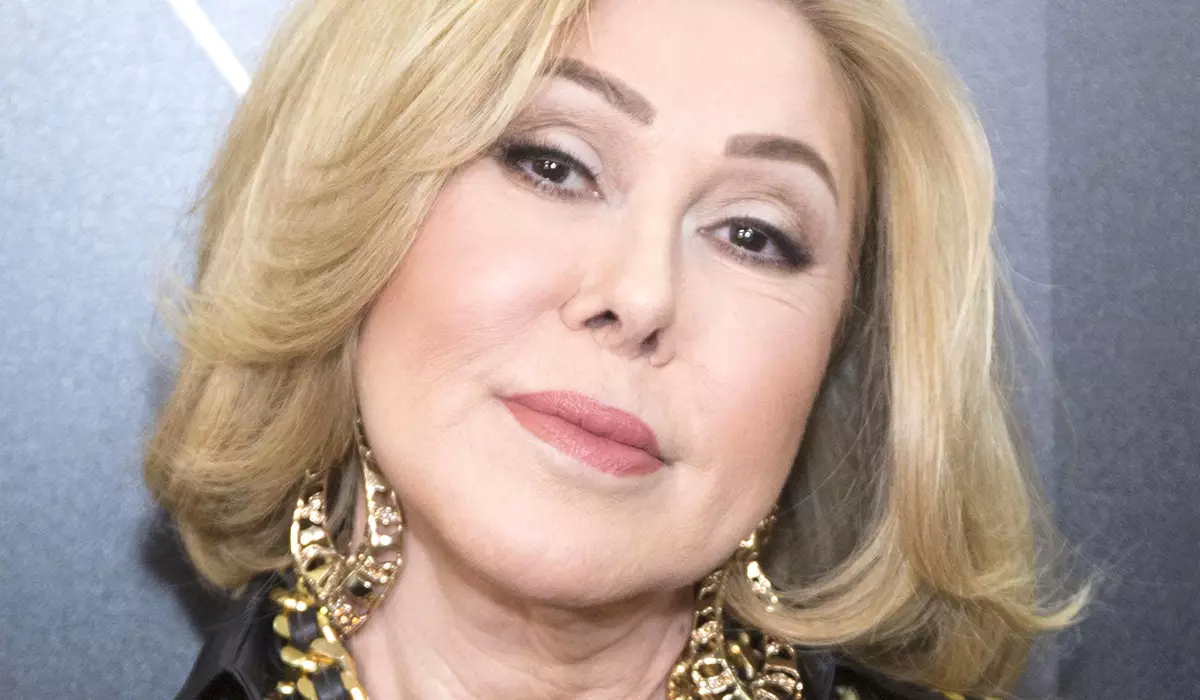 وسائل الإعلام: تنفق Lyubov Uspenskaya مليوني روبل على البلاستيك