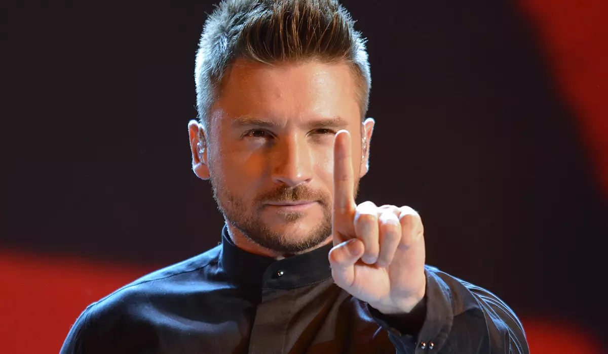 Lazarev voou en México con Malinovsky tras as revelacións de Sunstev sobre a novela