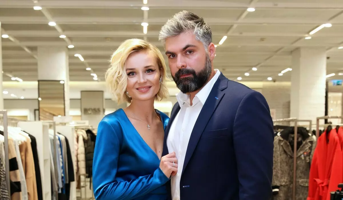 Iskhakov ngaku yén hubungan sareng gagarina manja saatos cerai