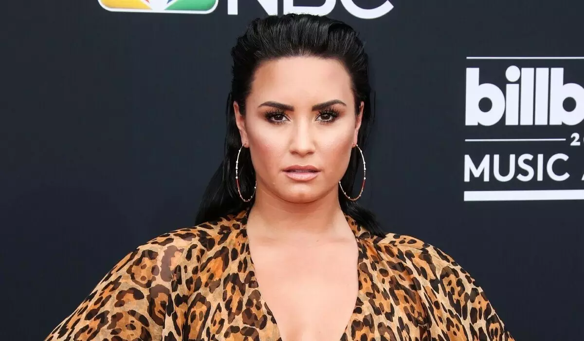 Demi Lovato, obezite suçlamalarından sonra ilaçlara geri dönmek istedi