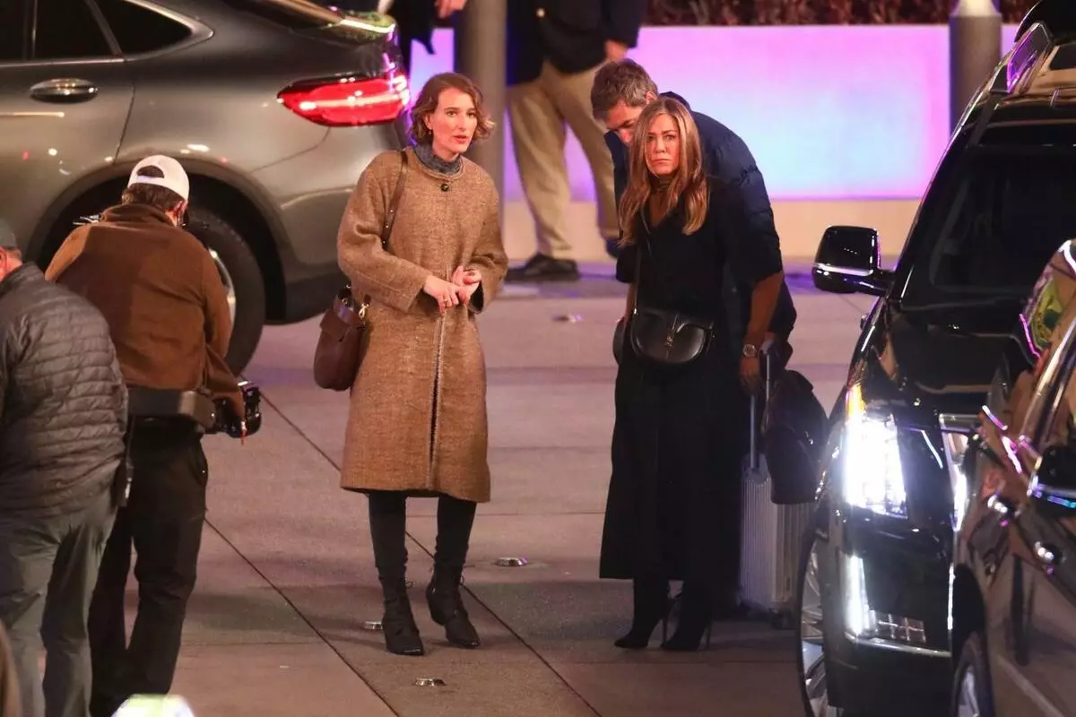 Foto: Jennifer Aniston og Reese Witherspoon på settet med 2 sesonger av 