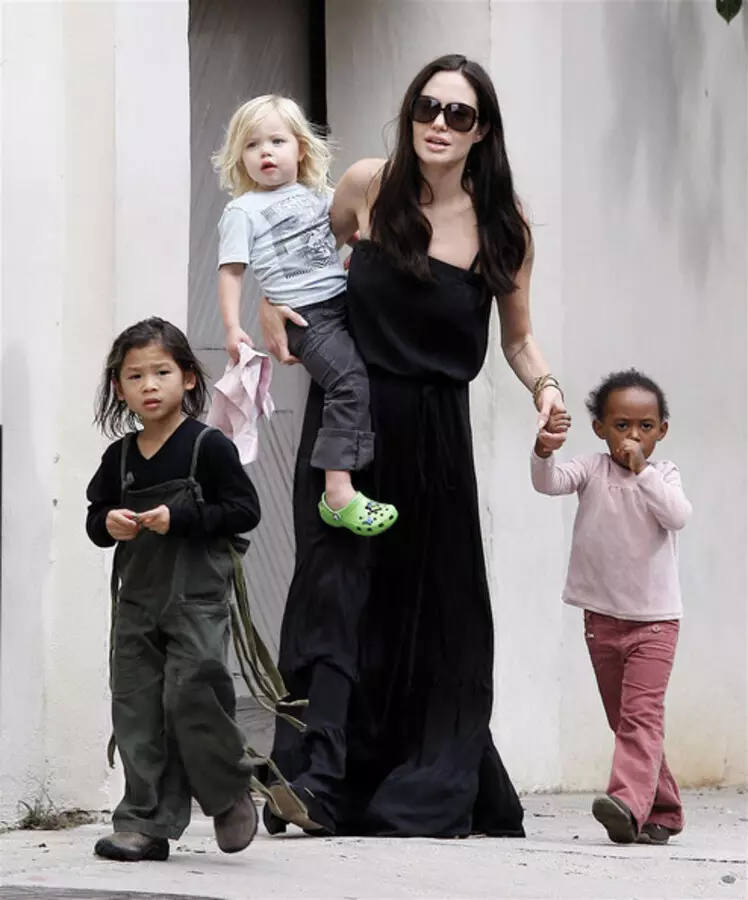 Angelina Jolie biedt volledige vrijheid van kinderen