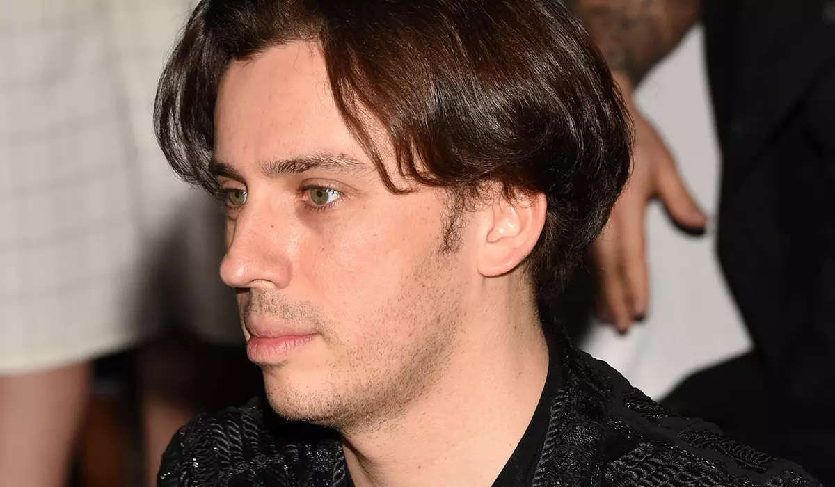 "Sna Genes roghnaithe naíonán": Thaispeáin Maxim Galkin conas a bhí leanaí tapped