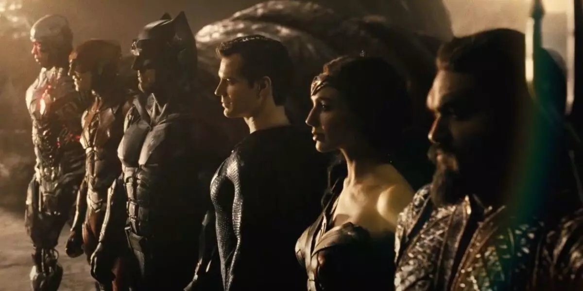 Zack snyder gosipụtara mkpu dị egwu ma na-eme mkpọtụ nke "Njikọ nke ikpe ziri ezi"