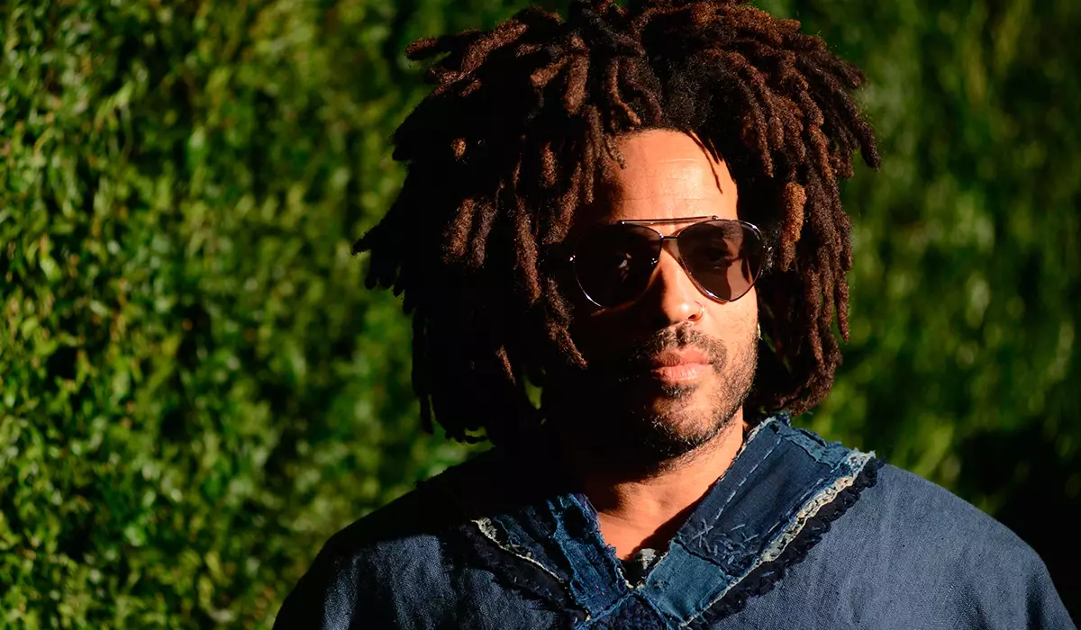 Lenny Kravitz וועט שפּילן געוועזענער גוי דזשענניפער לאָפּעז