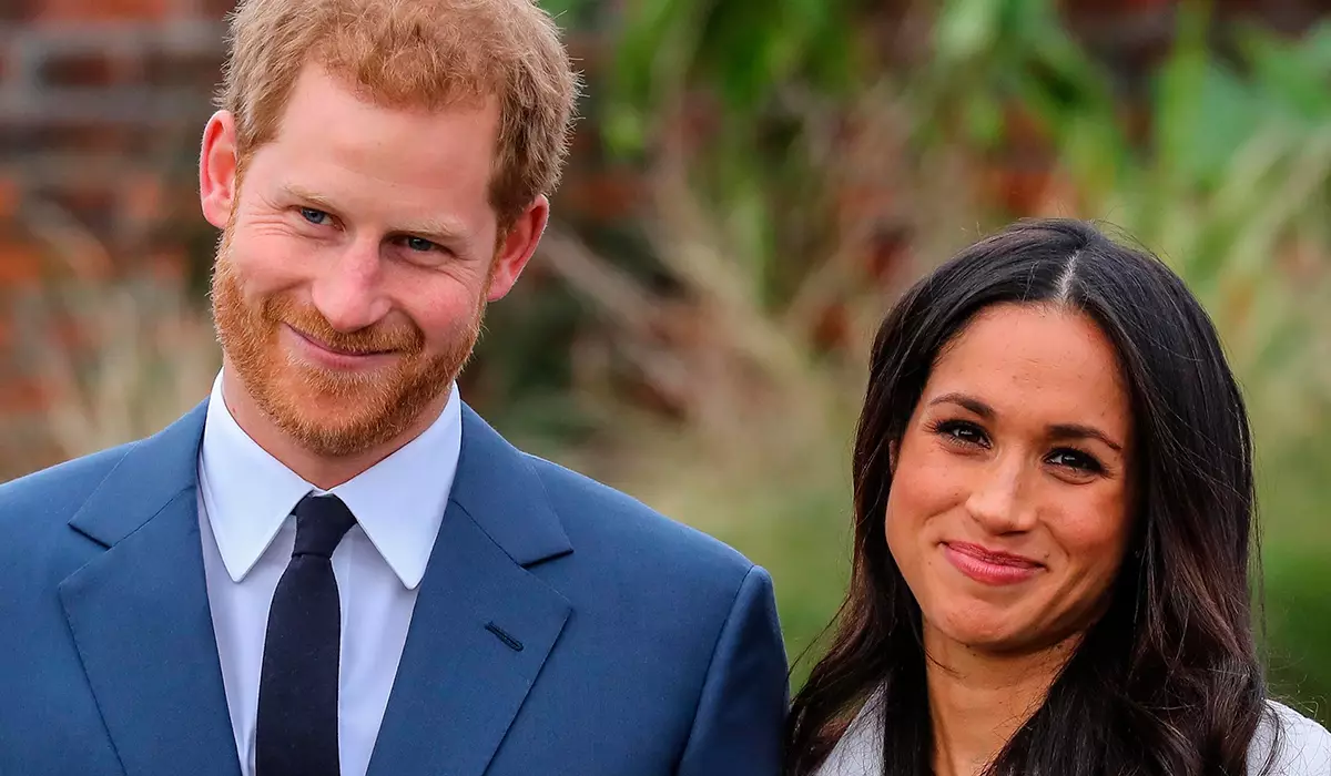 Prince Harry og Megan Oplan leiksvið á óvart fyrir unga skáld: mynd