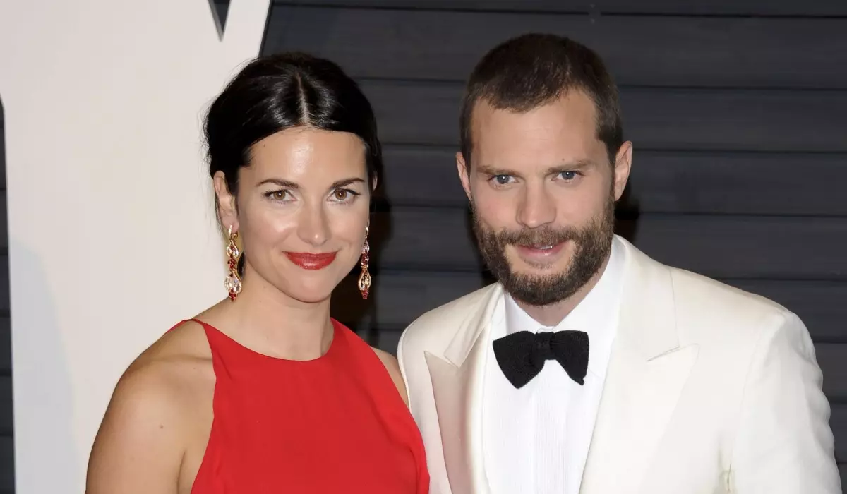 Jamie Dornan Kvin fojoj aĉetis karikaturon, kiu povus vidi senpage 65735_1