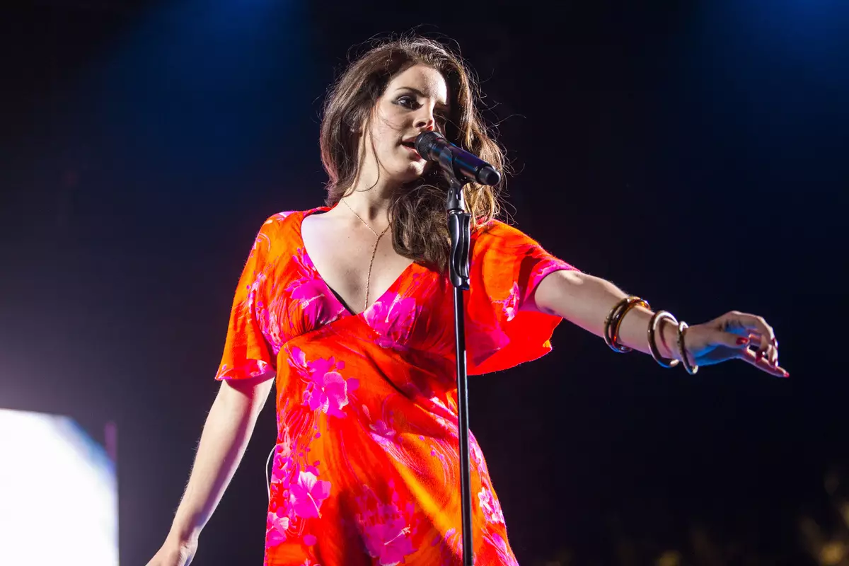 Hija Kurt Cobein condenó a Lana del Ray