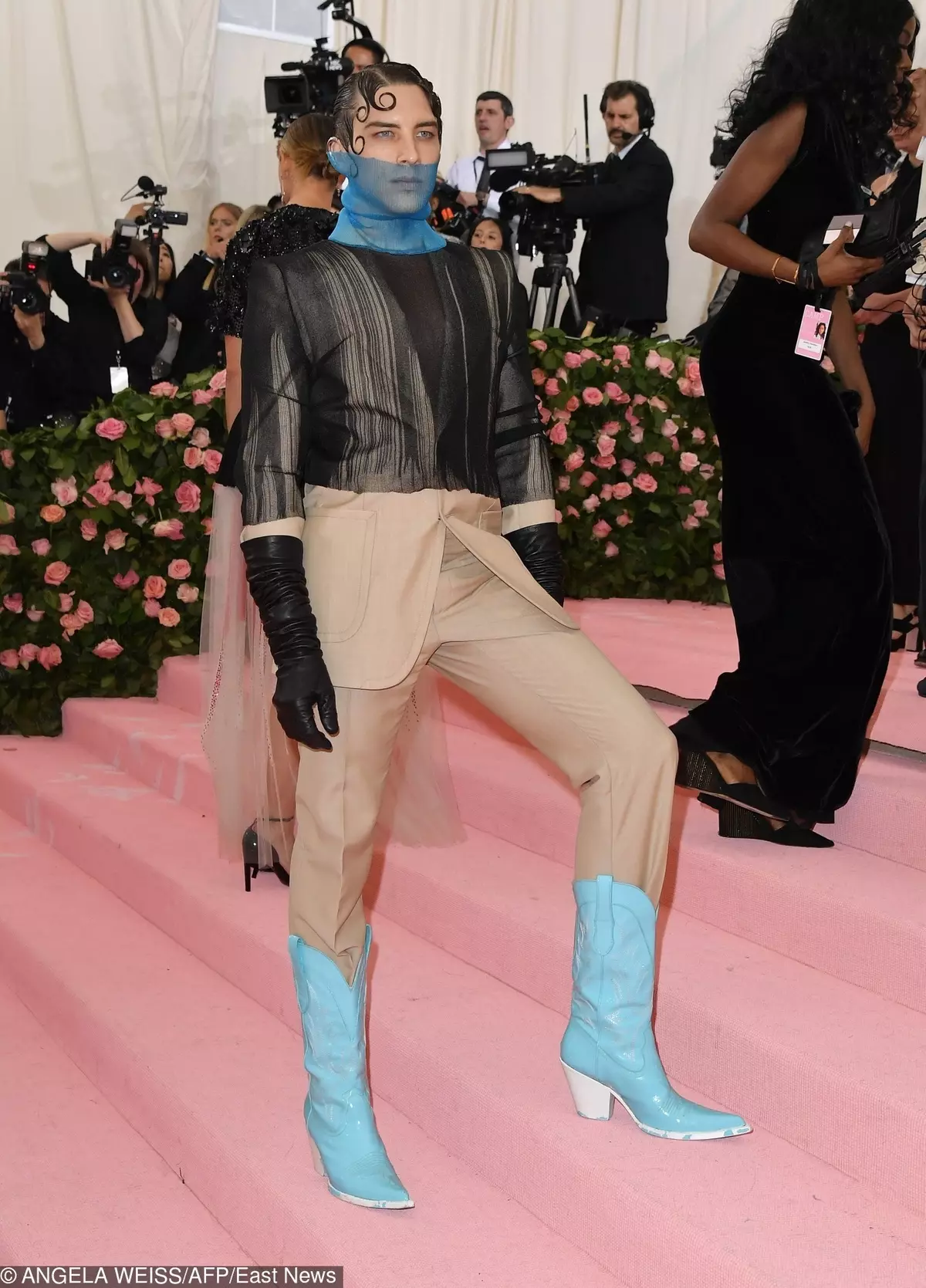 Kreatiewe Madness: Die vreemdste en belaglike uitrustings van die sterre op Met Gala 2019 69137_9