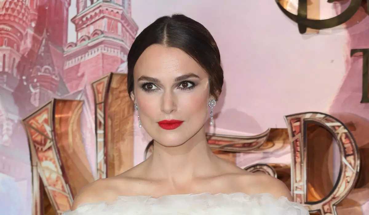 Keira Knightley qal, li fiha żewġ professjonijiet mara jaqilgħu irġiel aktar