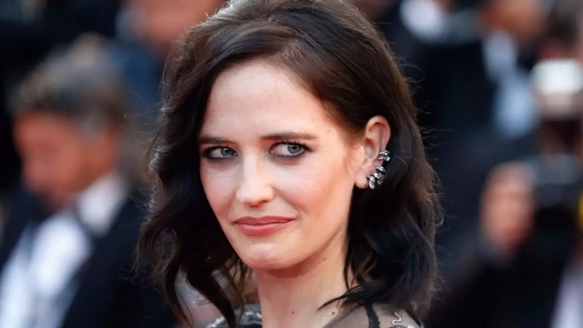 Бар зидди бастани гендерӣ: EVA Green намехоҳад, ки зани Ҷеймс Бандарро бубинад