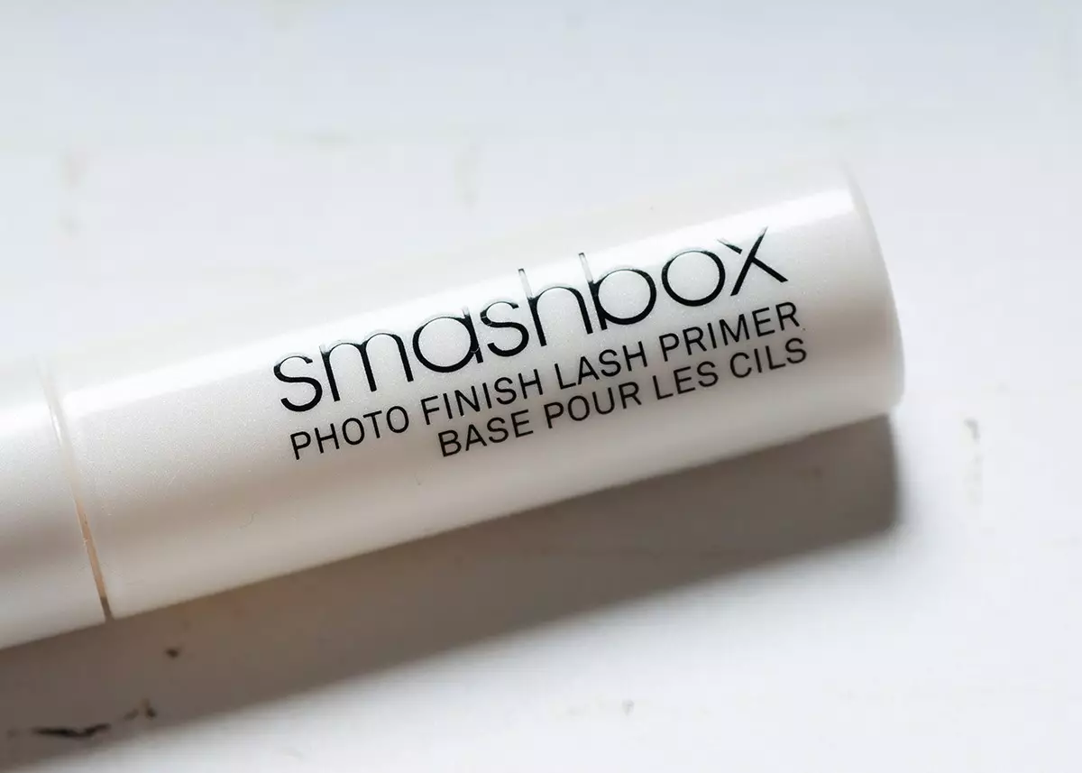 Belaj Sekretoj: Troika Nekutimaj SmashBox-Produktoj 70419_5