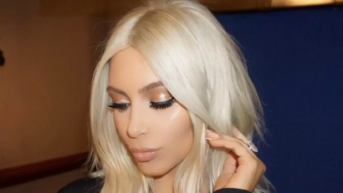 Kim Kardashian varð aftur blonde