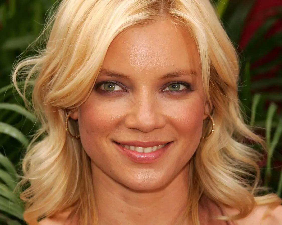 Η Amy Smart για πρώτη φορά έγινε μαμά