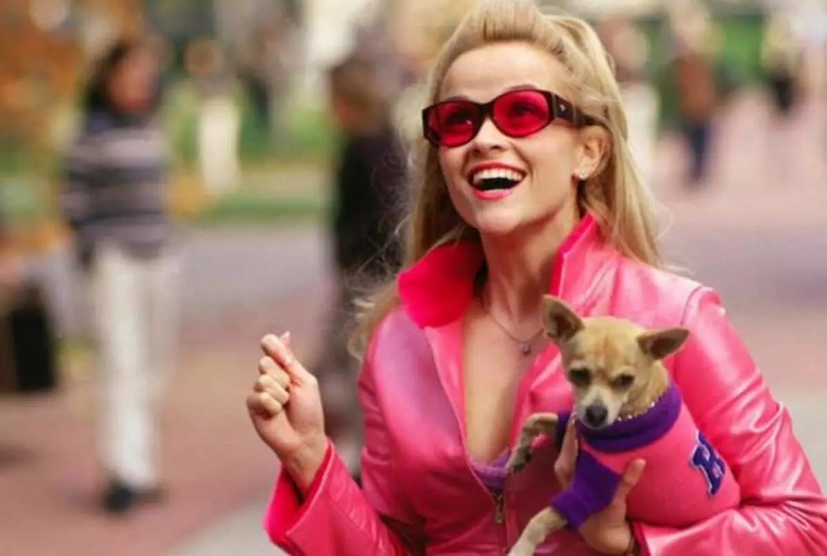 Reese Witherspoon volas forigi la "Blondan En Leĝo 3"