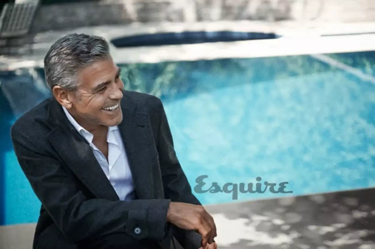 George Clooney v reviji Esquire. December 2013.