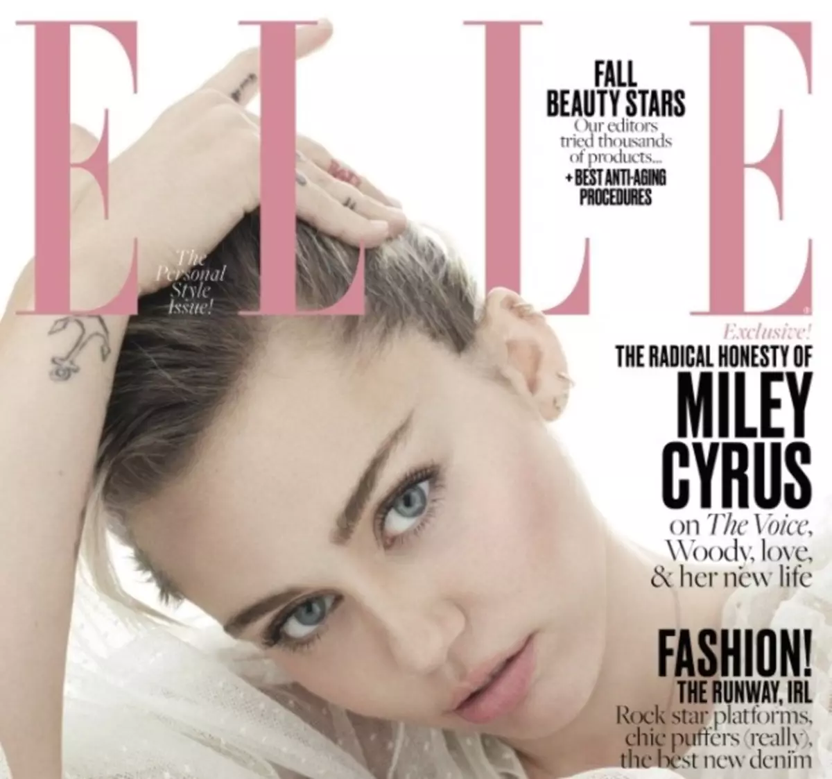 Miley Cyrus sun lati lọ lori capeti pupa kan