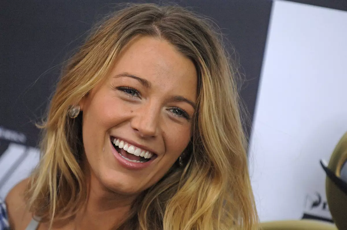 Si Blake Lively dili mahadlok nga magkatigulang