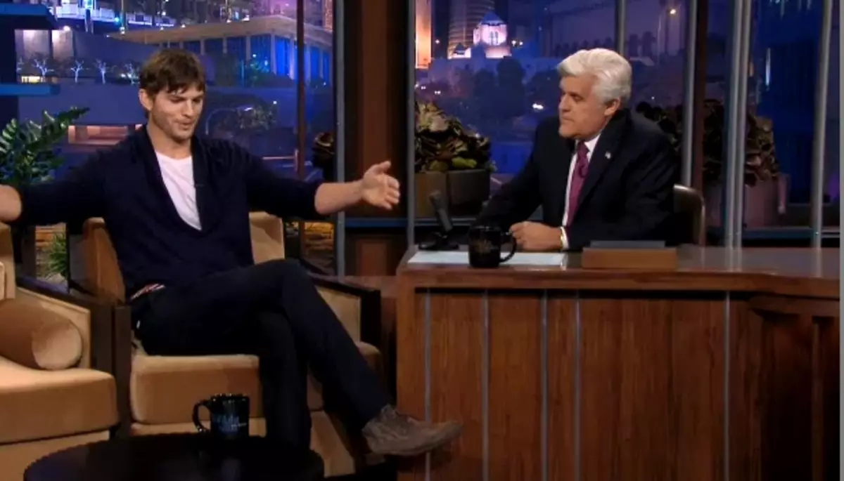 Ashton Kutcher op Jay Leion Show