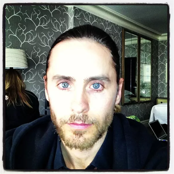 Αστέρια στο Twitter: Peep τα μάτια σας Jared καλοκαίρι και εκτιμήστε το Collar Chris Colver 76848_15