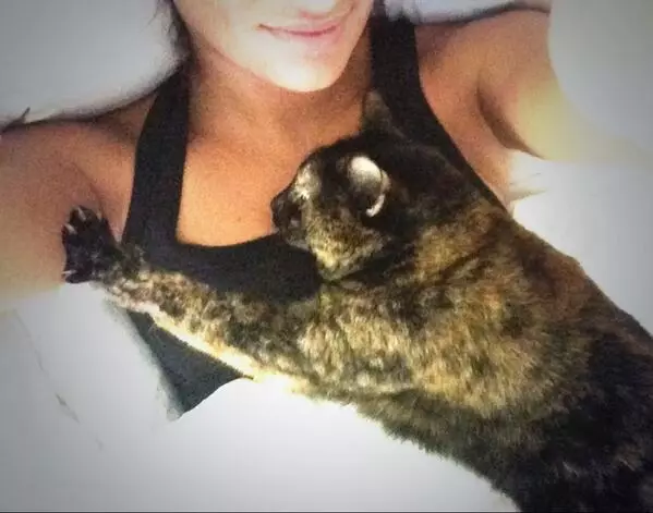 트위터의 별 : Jessica Alba는 Superconduble 및 Leah Michelle Superlenaya Cat을 획득했습니다. 76952_15