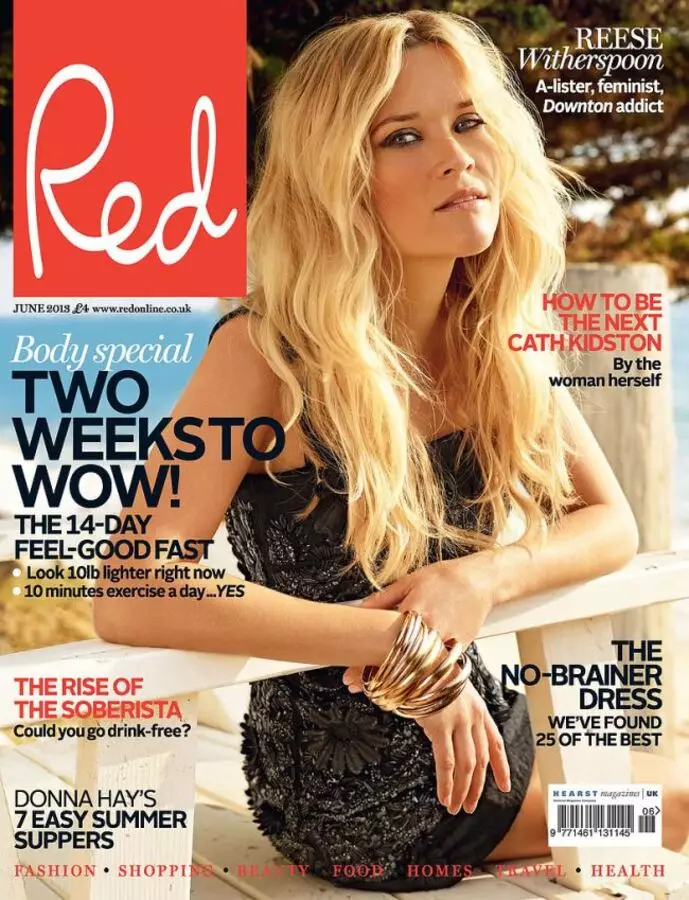 Reese Witherspoon a piros magazinban. 2013 Június