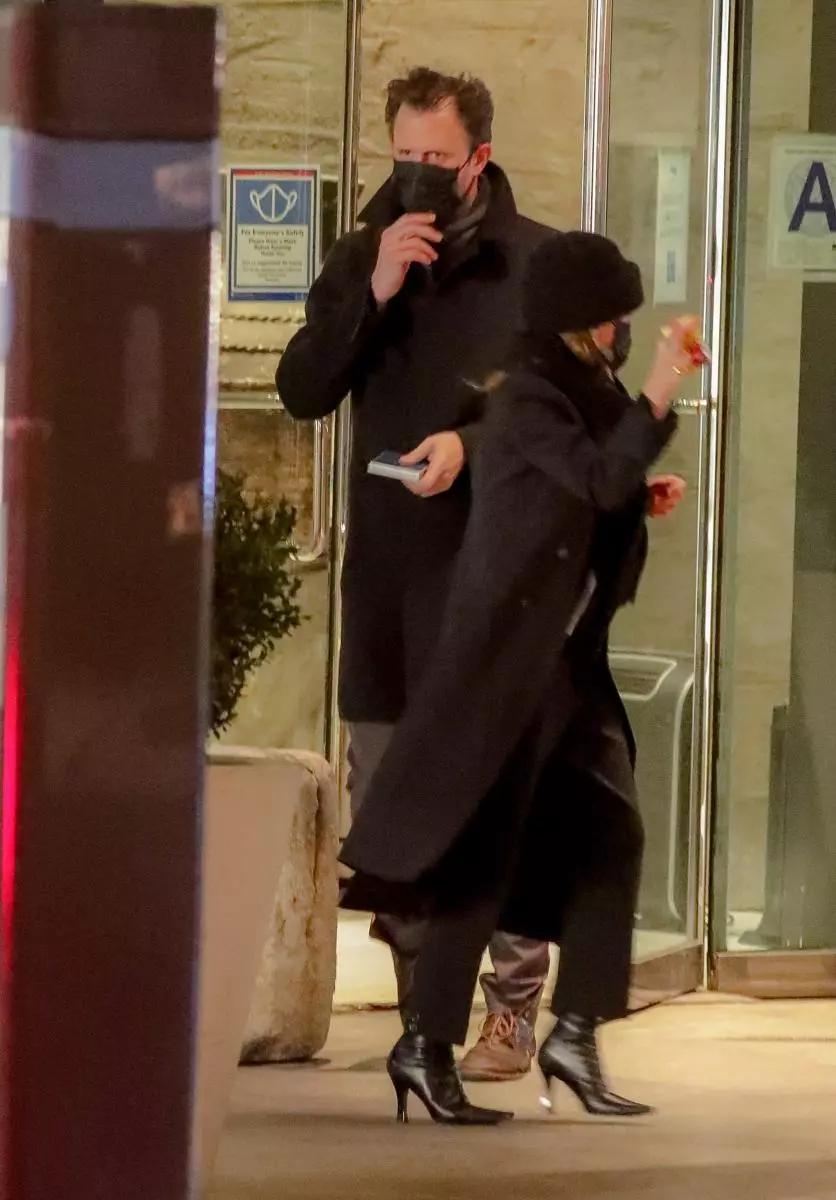 Foto: Mary-Kate Olsen Gevangen op een date met een bankier na een scheiding 78010_2