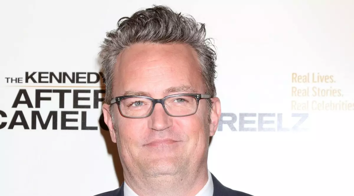 Chuaigh an réalta "cairde" Matthew Perry le peataí nua: grianghraf