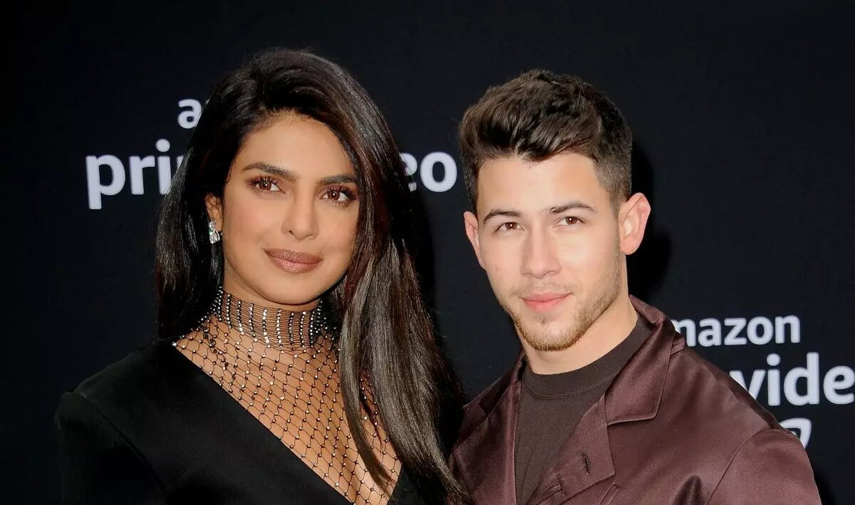 Een aangenaam van chopra antwoordde hoe quarantaine het huwelijk beïnvloedde met Nick Jonas