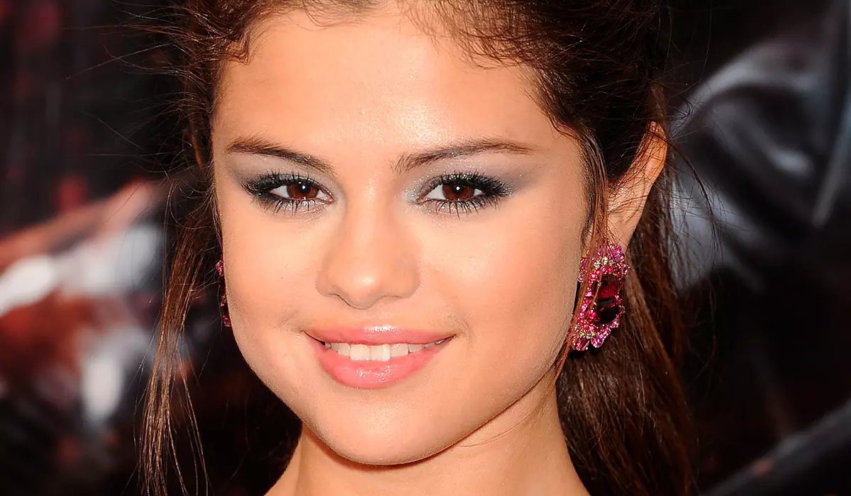 Selena Gomez dia meloka noho ny tombontsoany