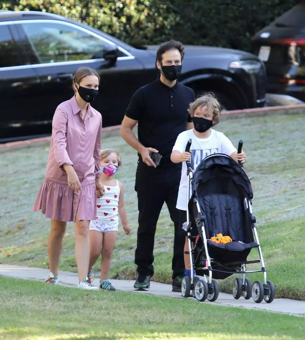 Natalie Portman sospechaba en el tercer embarazo debido a la foto paparazzi. 78933_2