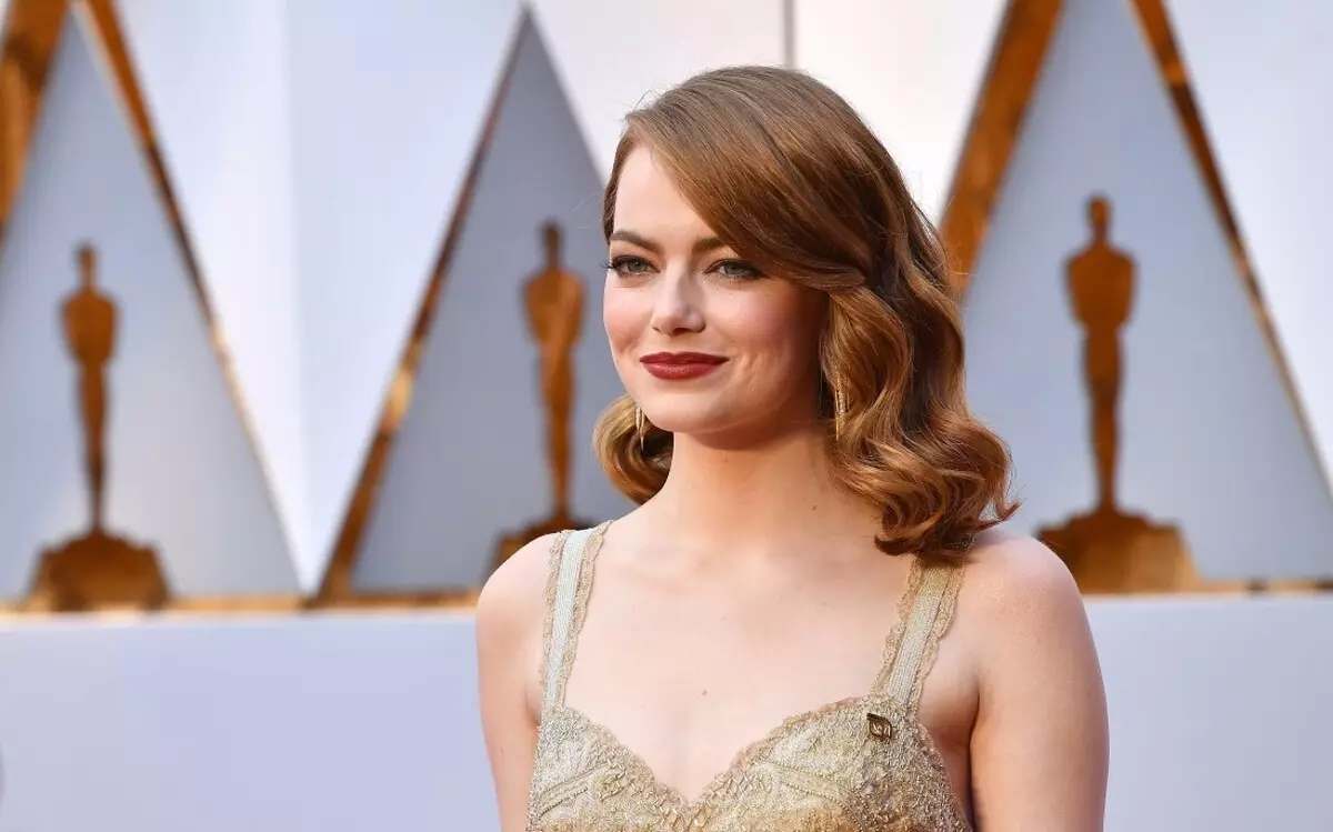 Média: Emma Stone je těhotná s prvorozím